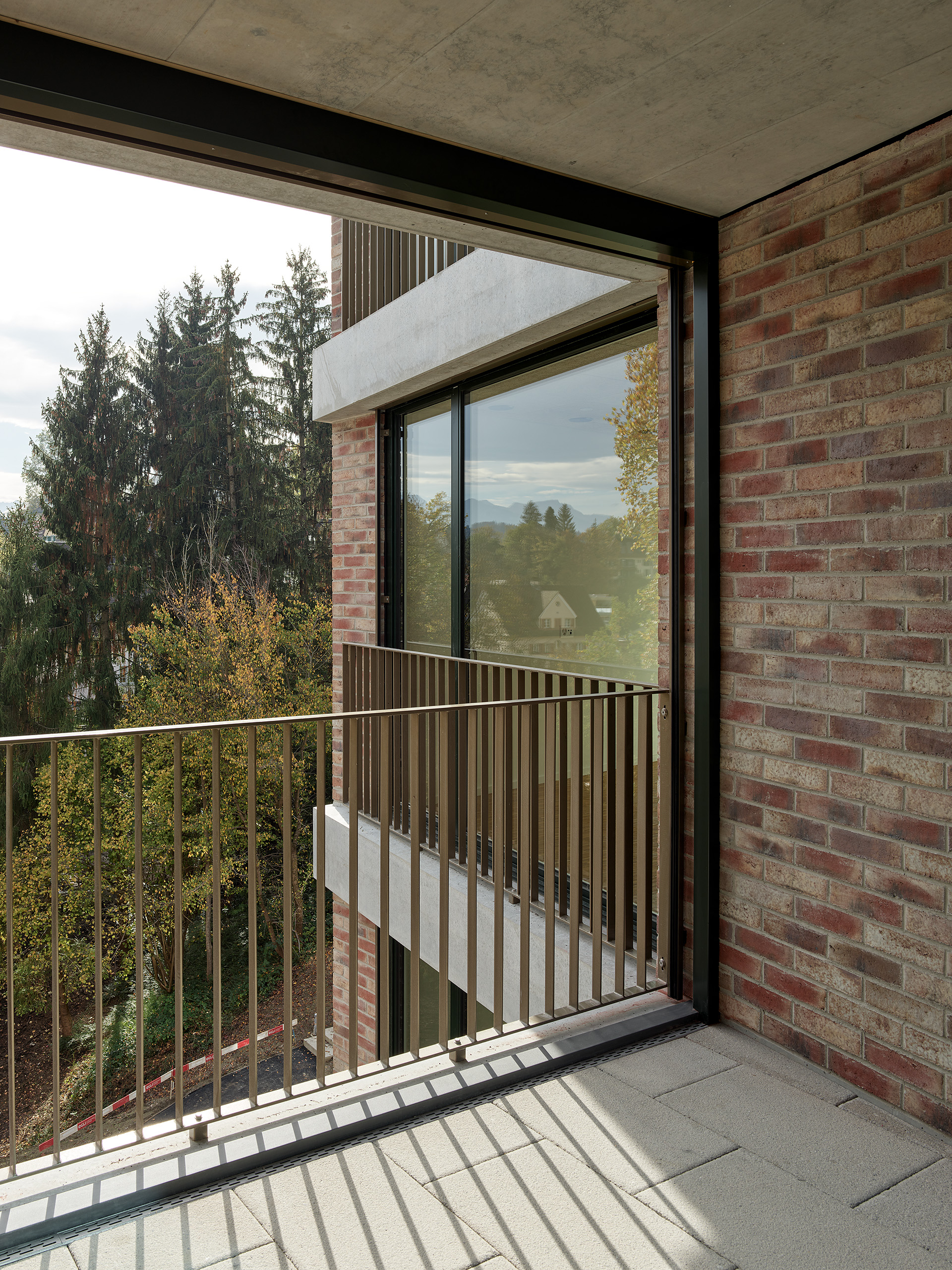 Meletta Strebel Architekten  · Alters- und Pflegewohnungen Elisabethenpark · Luzern · Aufnahmen 10.2022